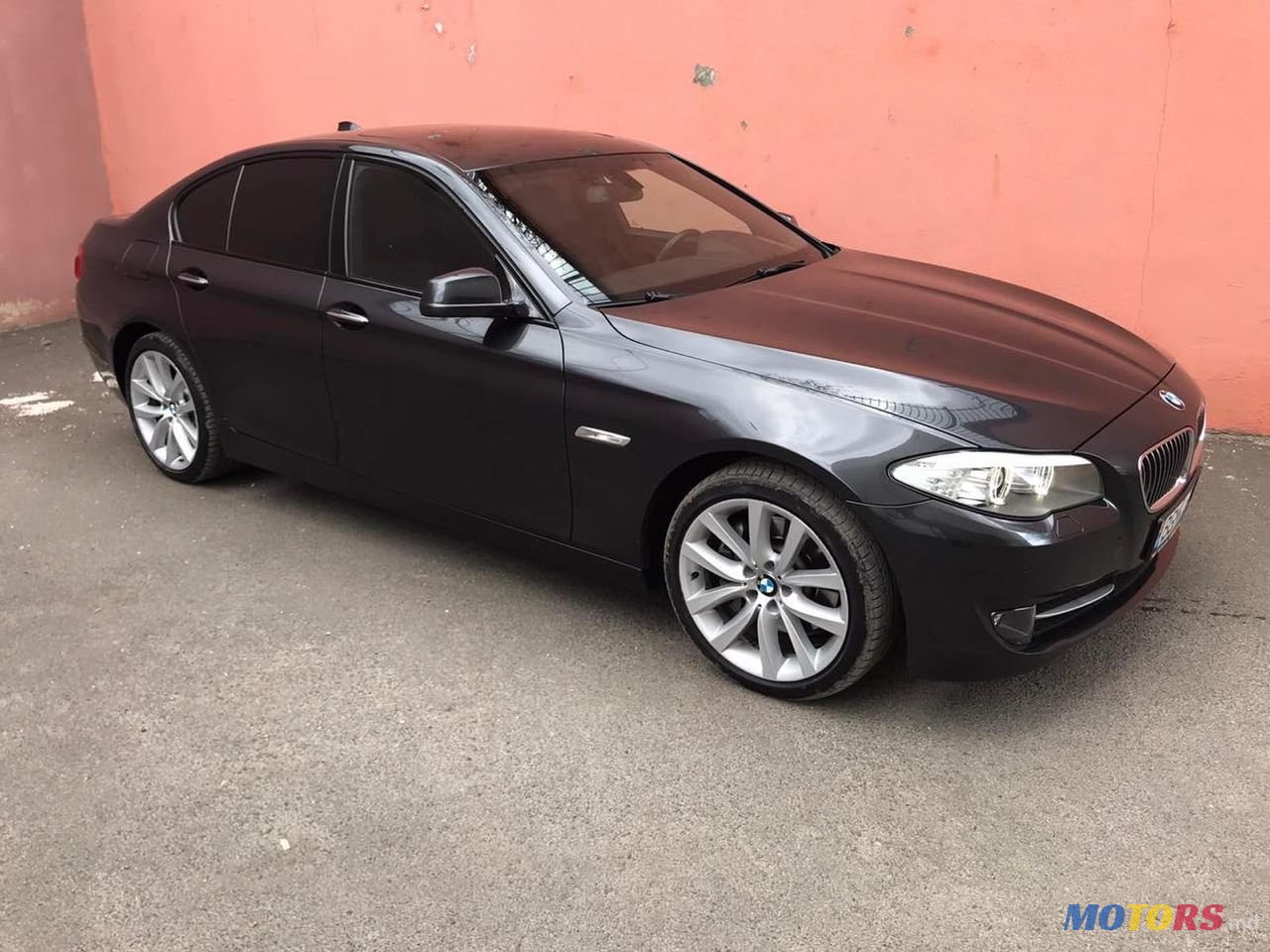 2012' BMW 5 Series photo #6