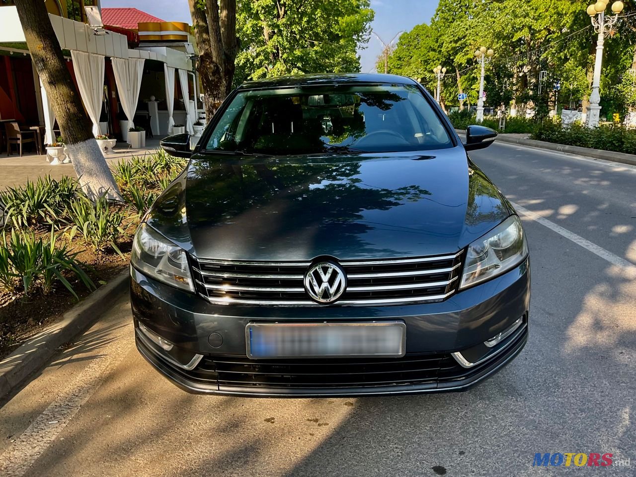 2012' Volkswagen Passat photo #2