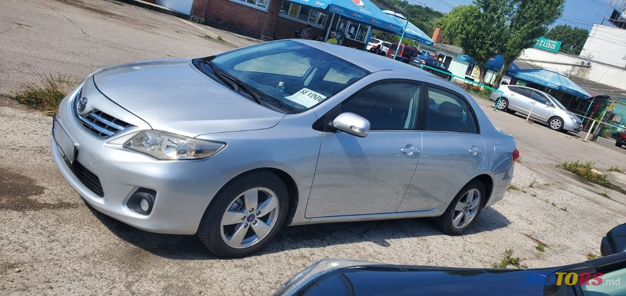 2011' Toyota Corolla photo #3