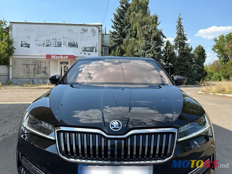 2020' Skoda Superb photo #1