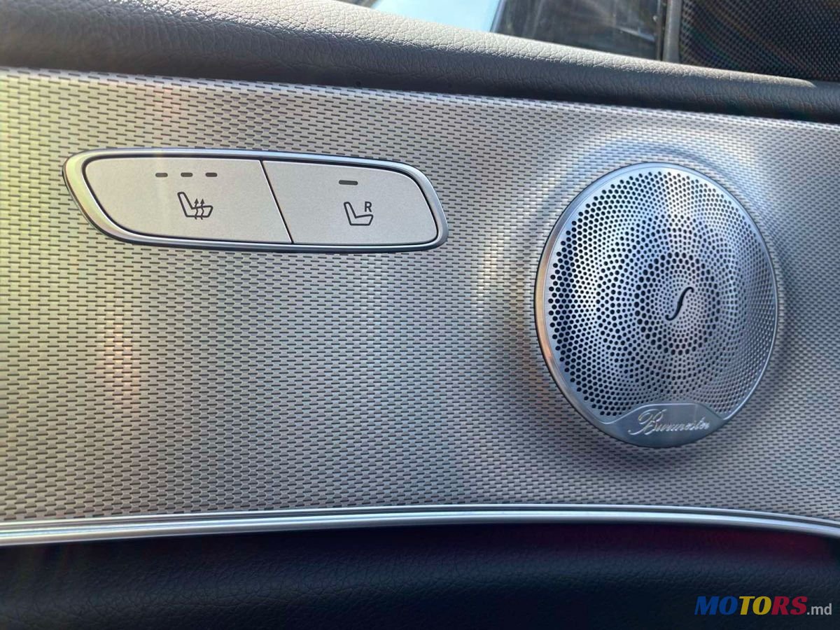 2019' Mercedes-Benz E Класс photo #2