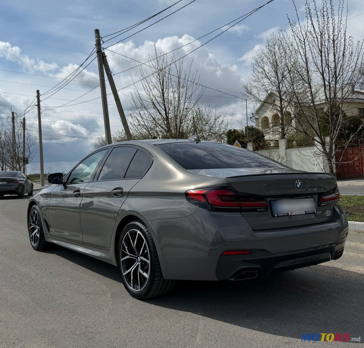 2021' BMW 5 Series photo #4