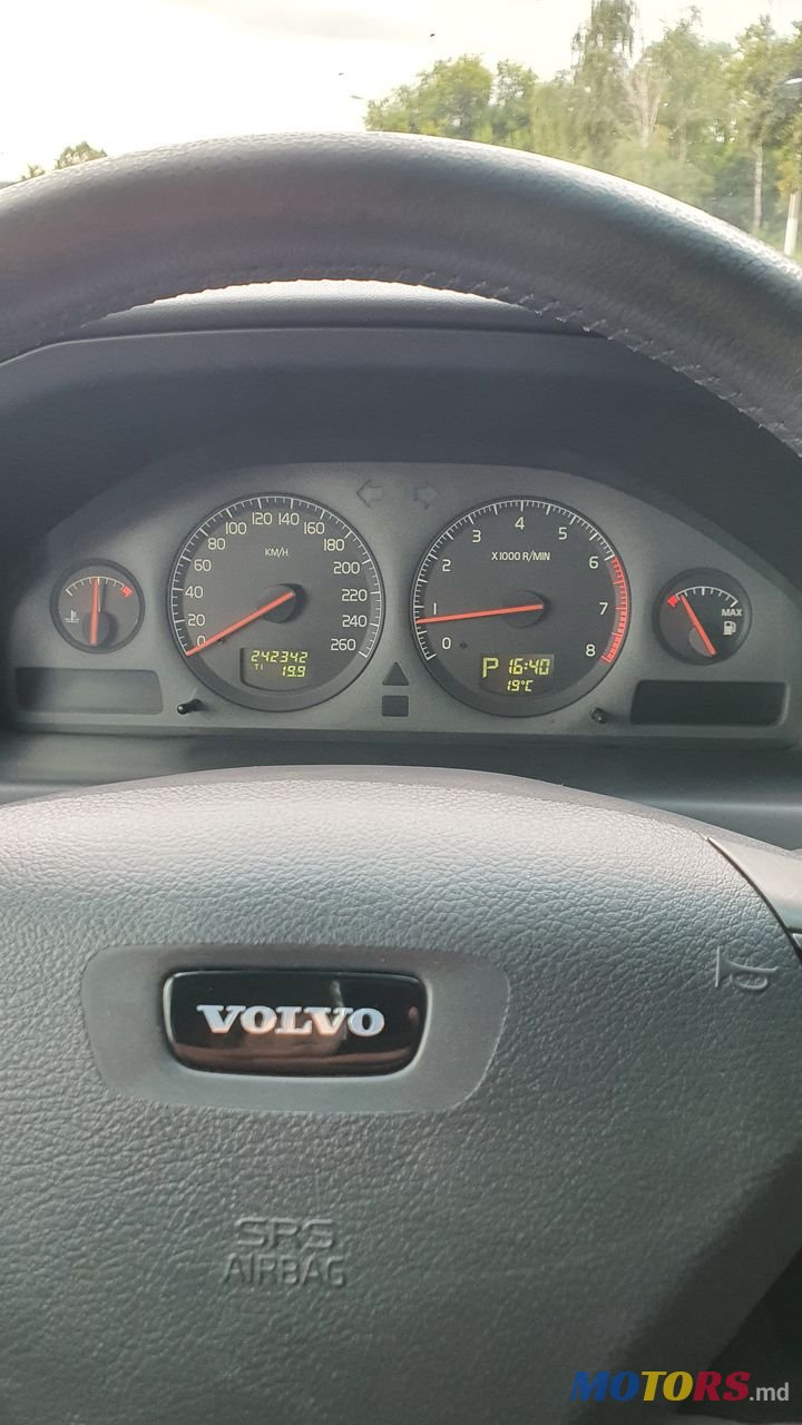 2002' Volvo S60 photo #5