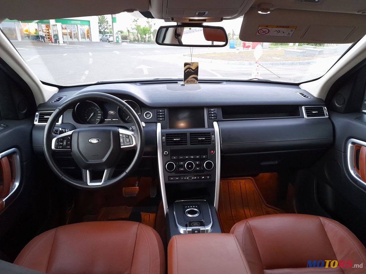 2017' Land Rover Discovery Sport photo #6