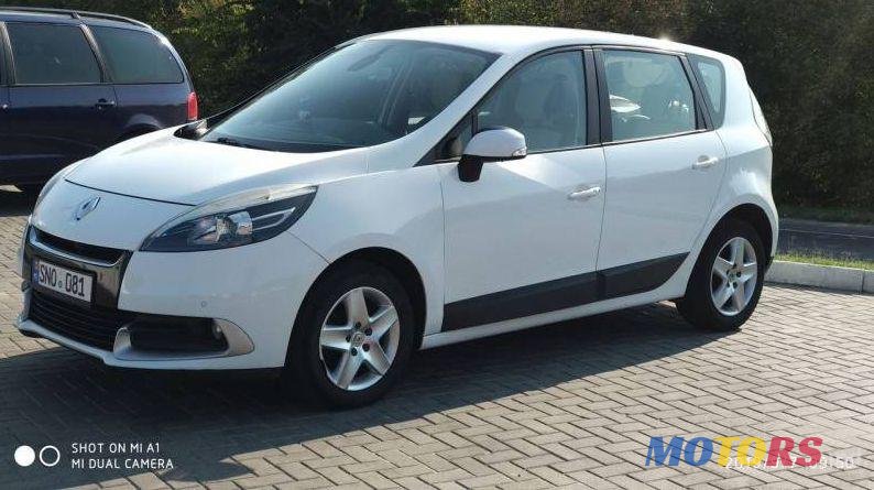 2012' Renault Scenic photo #3