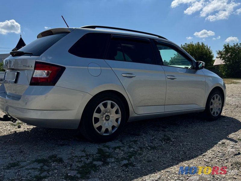2017' Skoda Fabia photo #5