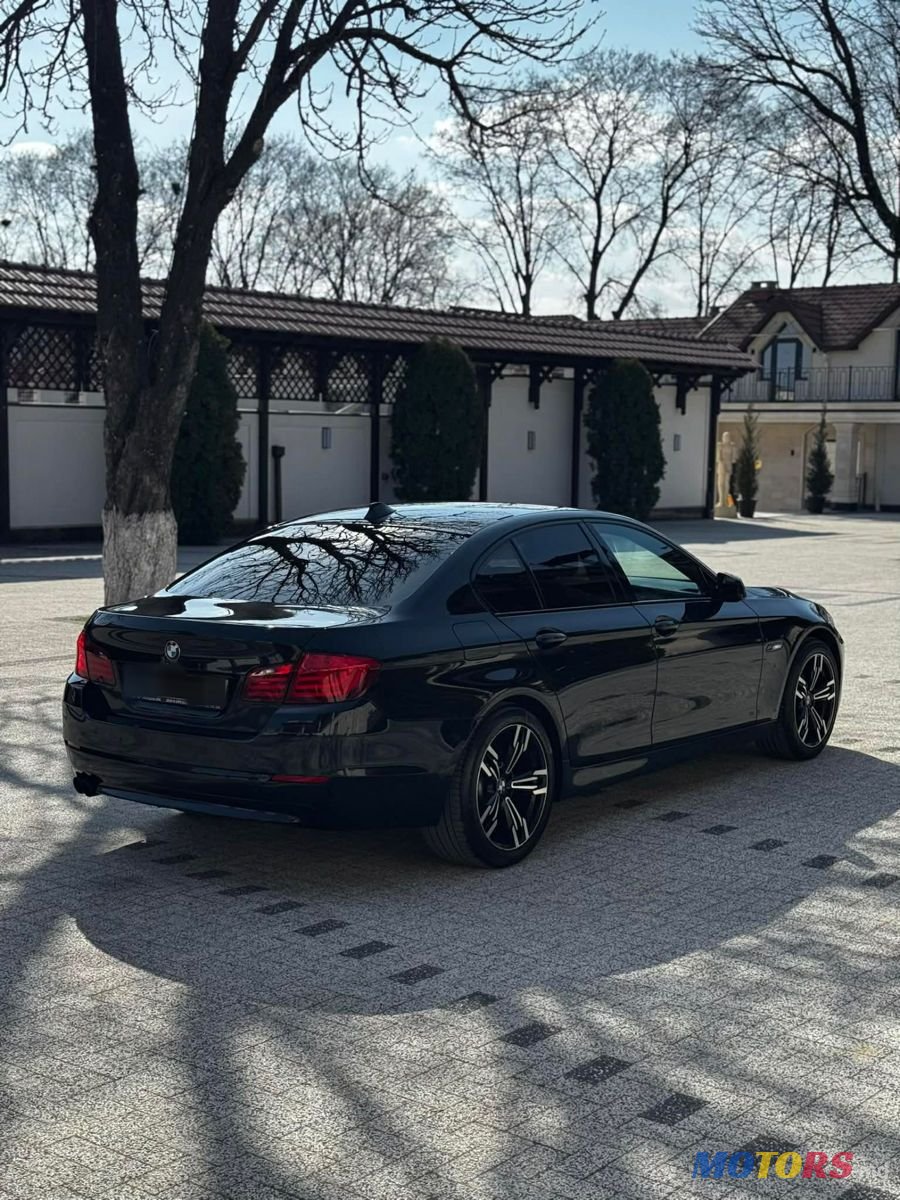 2012' BMW 5 Series photo #4