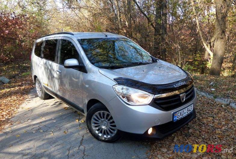 2013' Dacia Lodgy photo #1