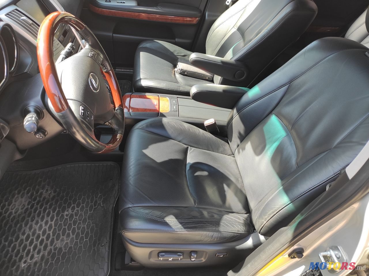 2005' Lexus Rx Series photo #6