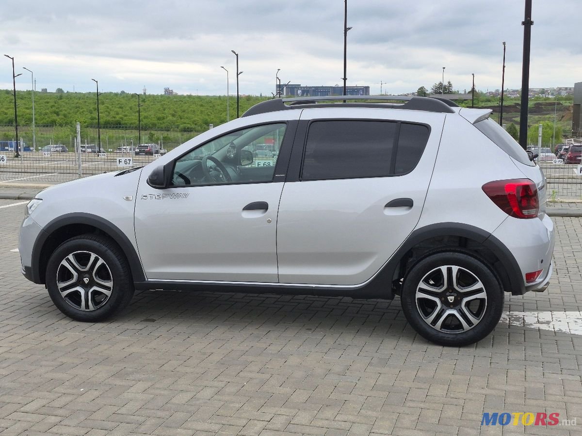 2019' Dacia Sandero Stepway photo #3