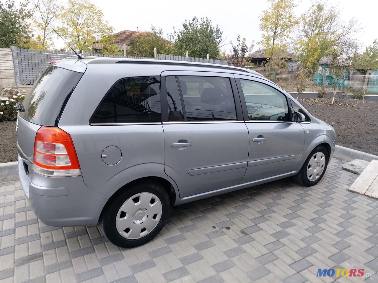 2007' Opel Zafira photo #5