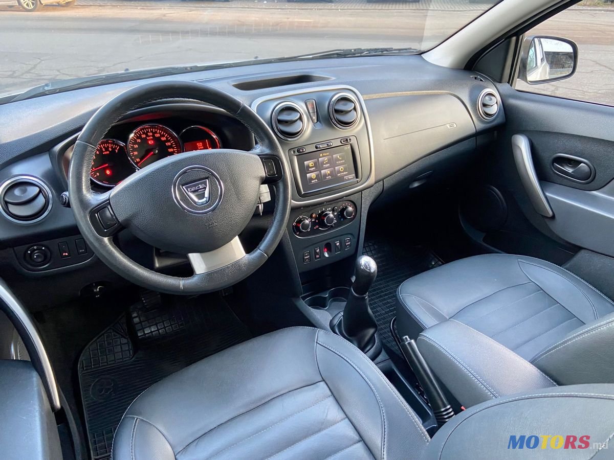 2014' Dacia Sandero Stepway photo #1
