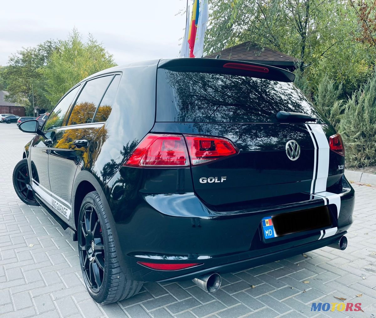 2016' Volkswagen Golf photo #3