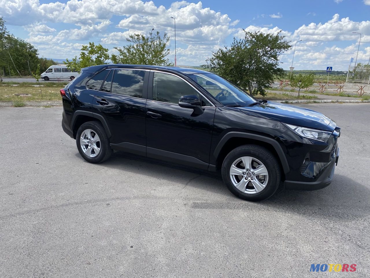 2021' Toyota RAV4 photo #6