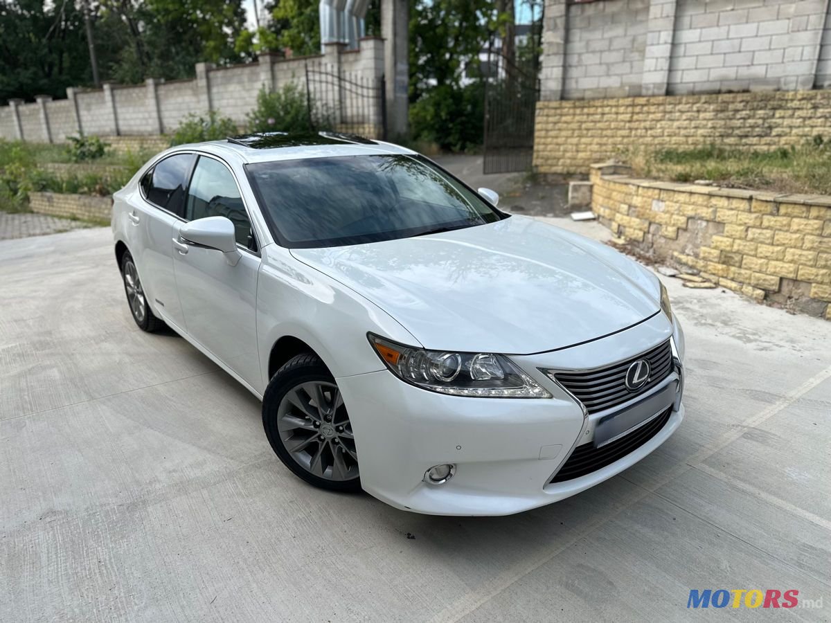 2014' Lexus Es Series photo #2