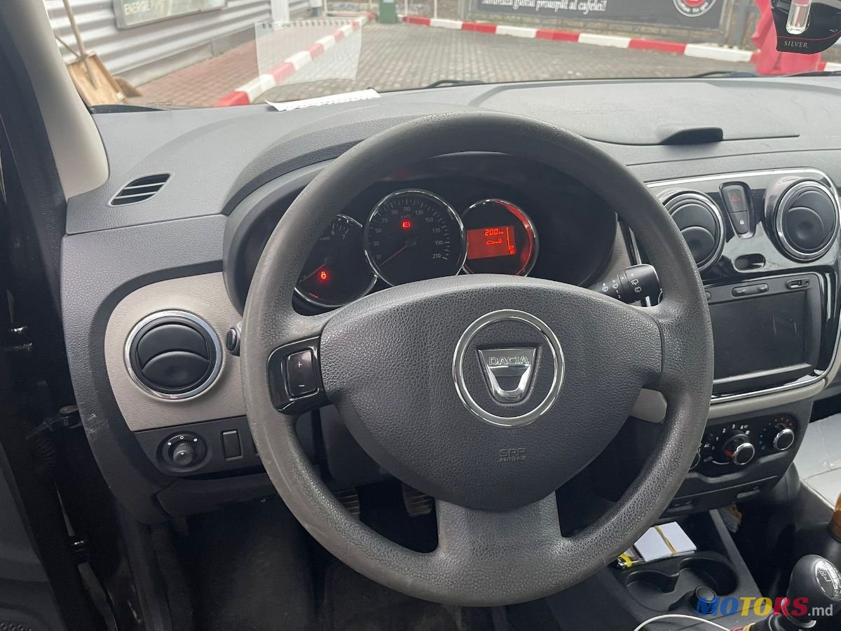 2015' Dacia Lodgy photo #5