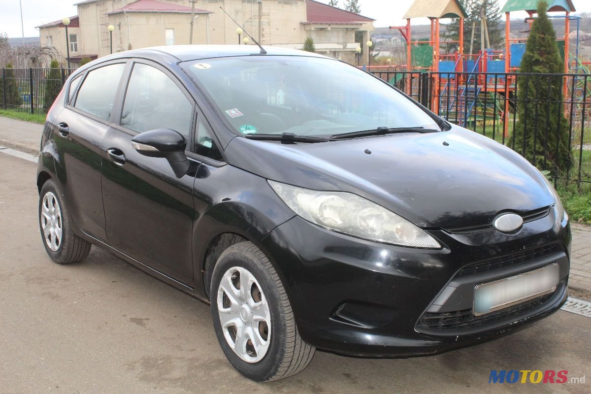 2010' Ford Fiesta photo #3