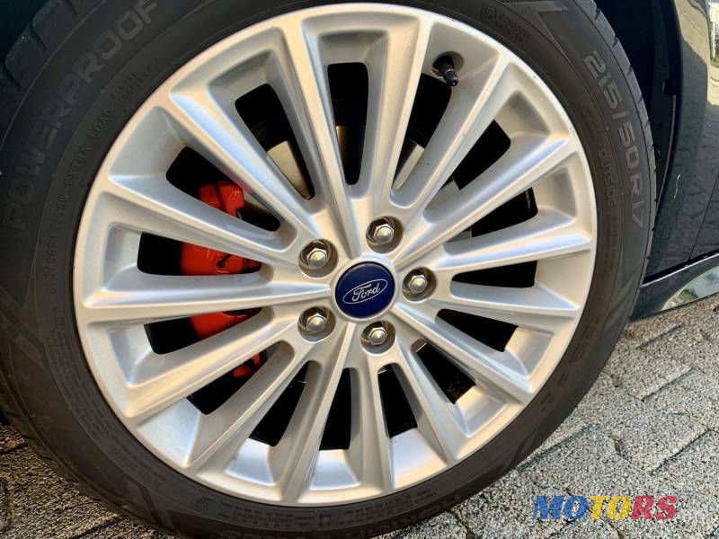 2017' Ford Focus photo #4