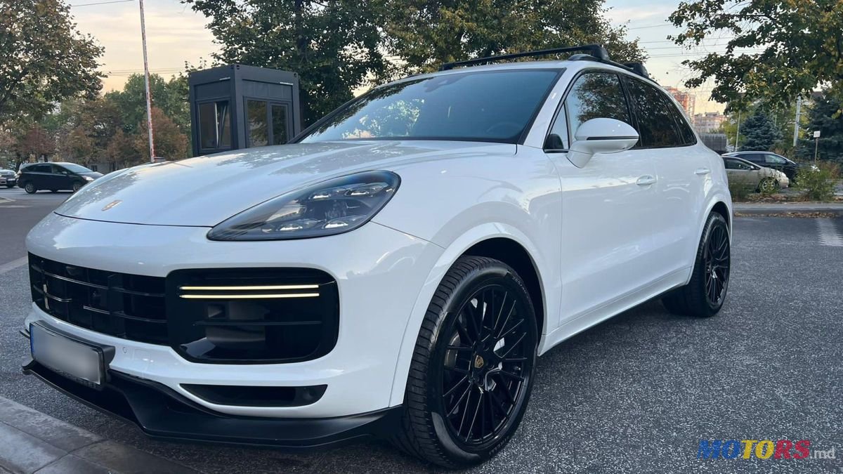 2018' Porsche Cayenne photo #2