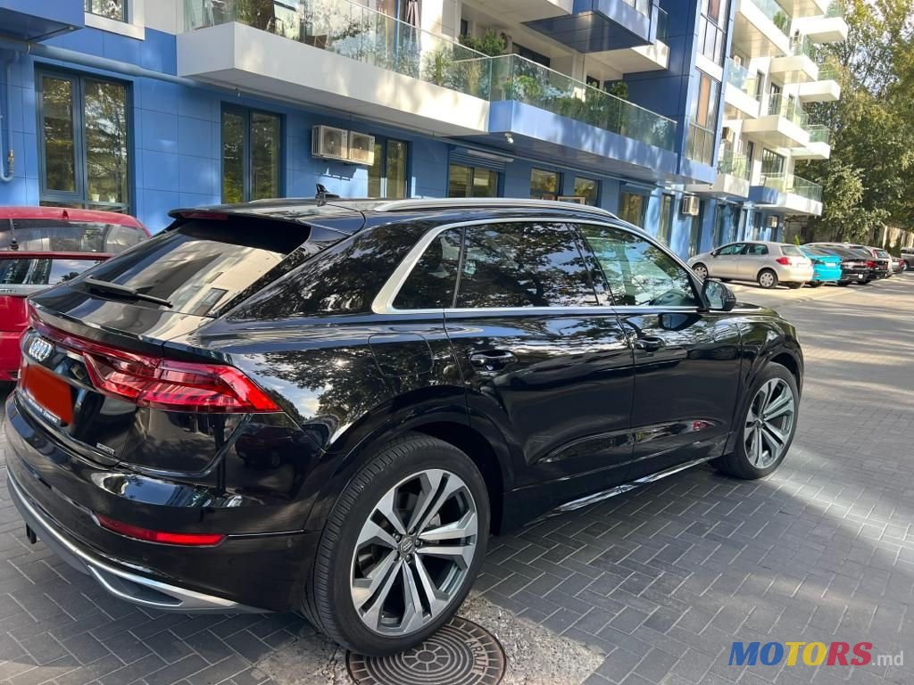 2019' Audi Q8 photo #3