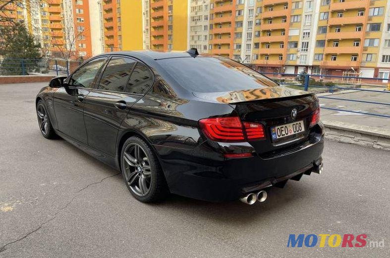 2015' BMW 5 photo #2