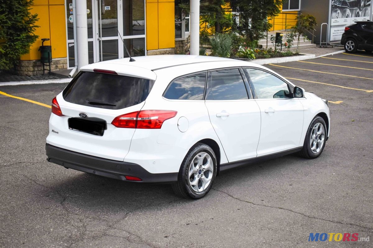 2015' Ford Focus photo #3