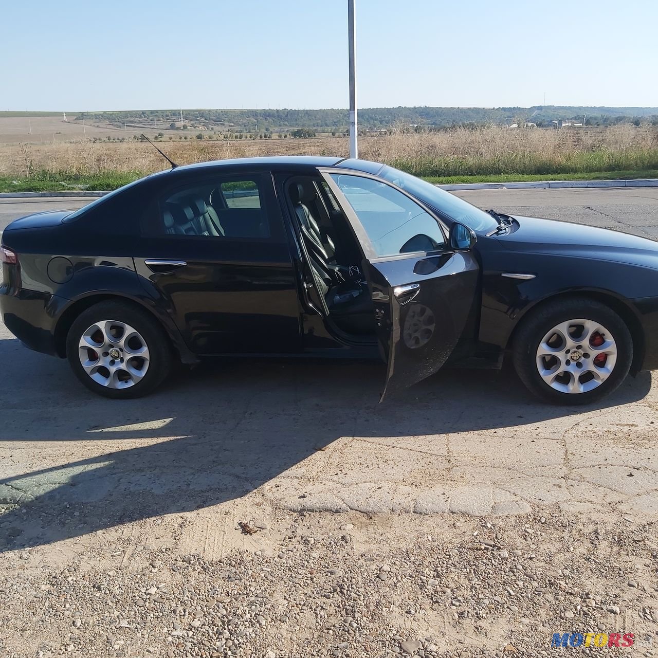 2006' Alfa Romeo 159 photo #2