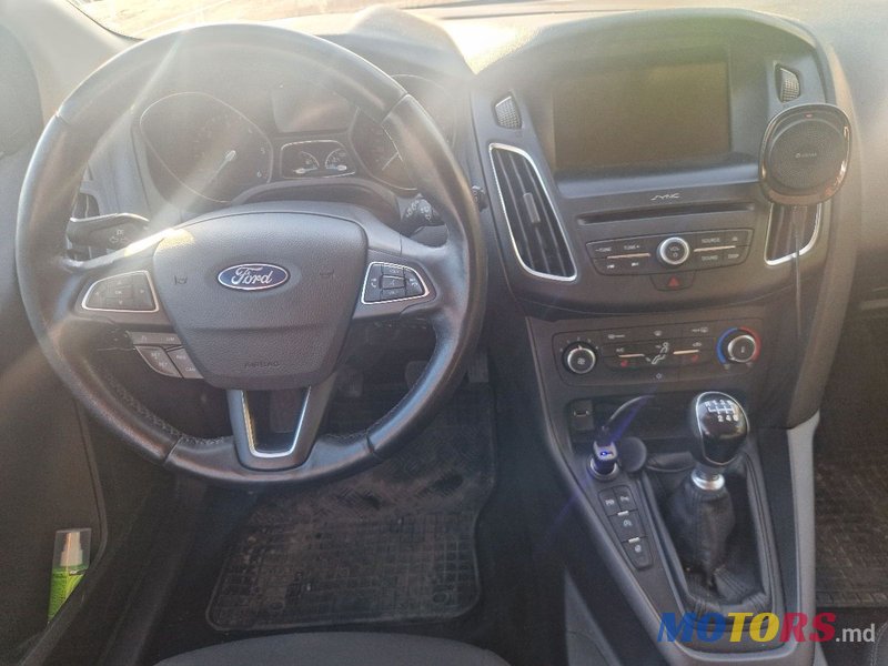 2015' Ford Focus photo #3