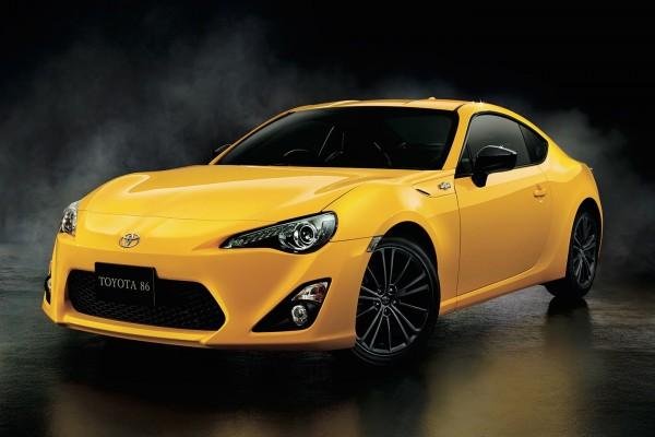 Японцы обновили бюджетный спорткар Toyota 86