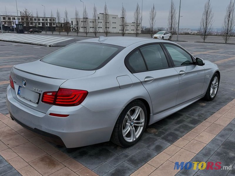 2013' BMW 5 Series photo #4