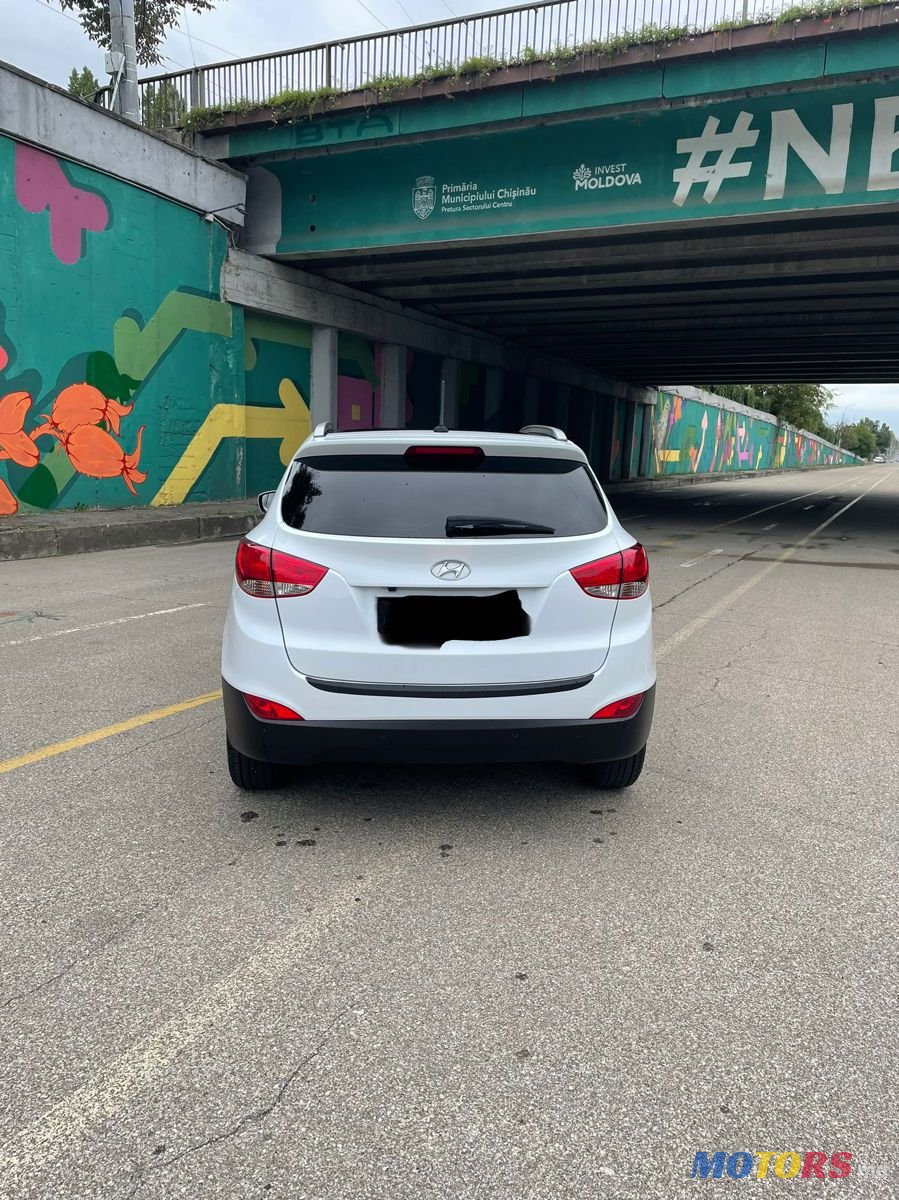 2011' Hyundai ix35 photo #4