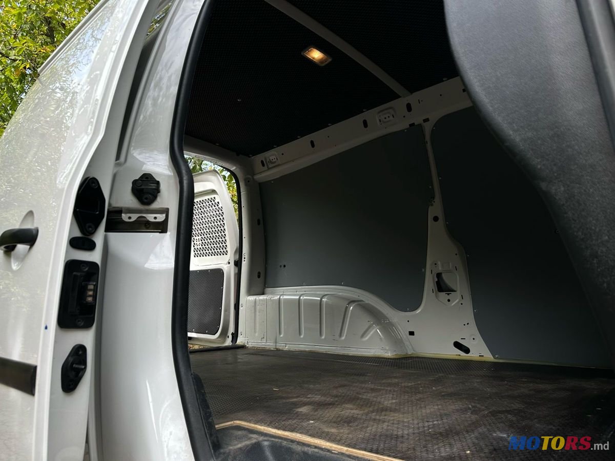 2018' Volkswagen Caddy photo #5