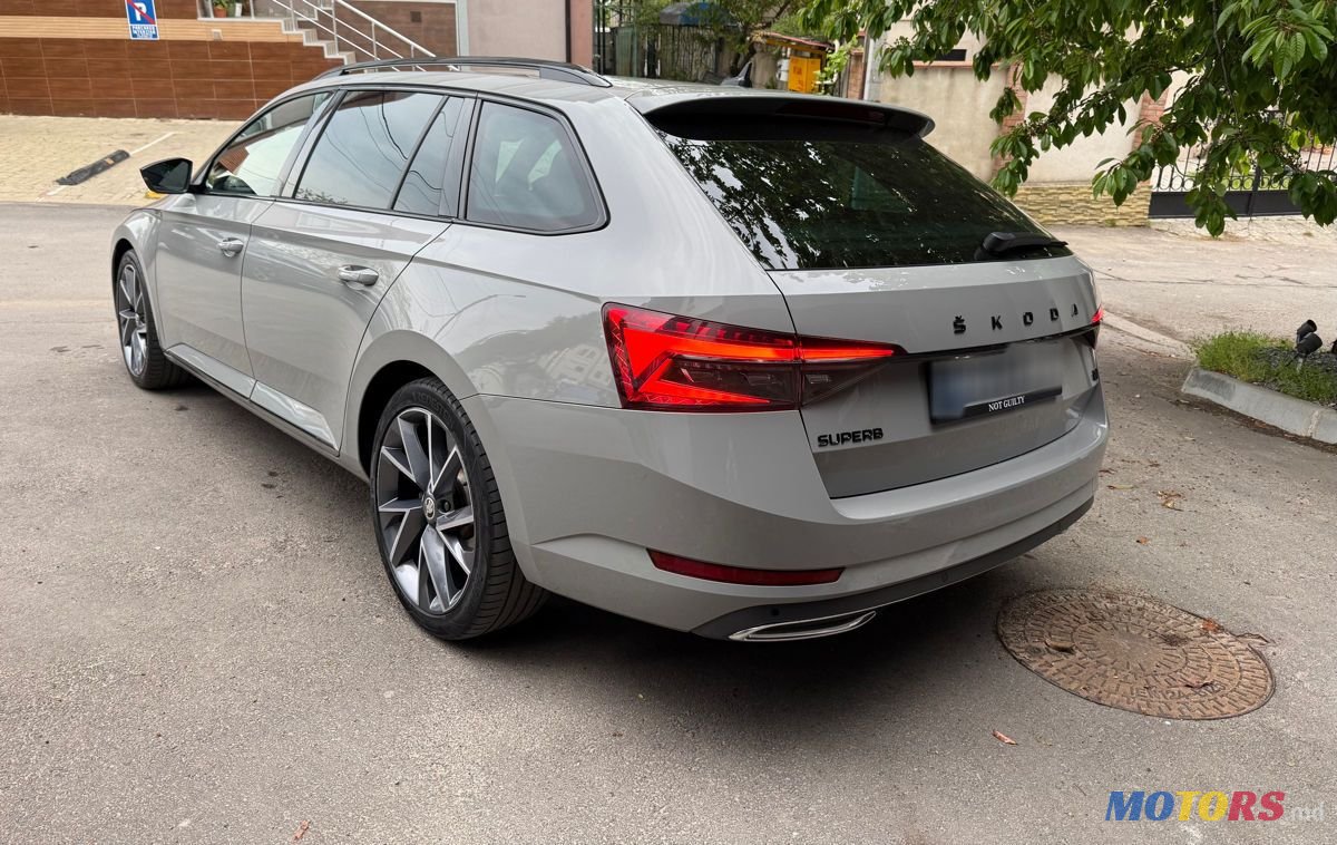 2021' Skoda Superb photo #5