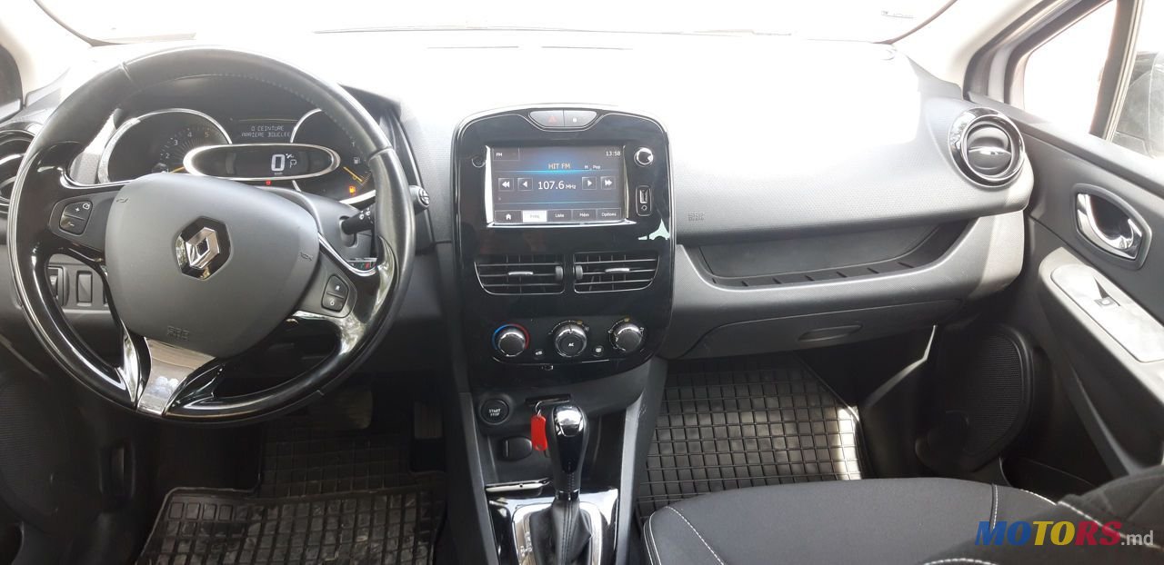 2014' Renault Clio photo #6