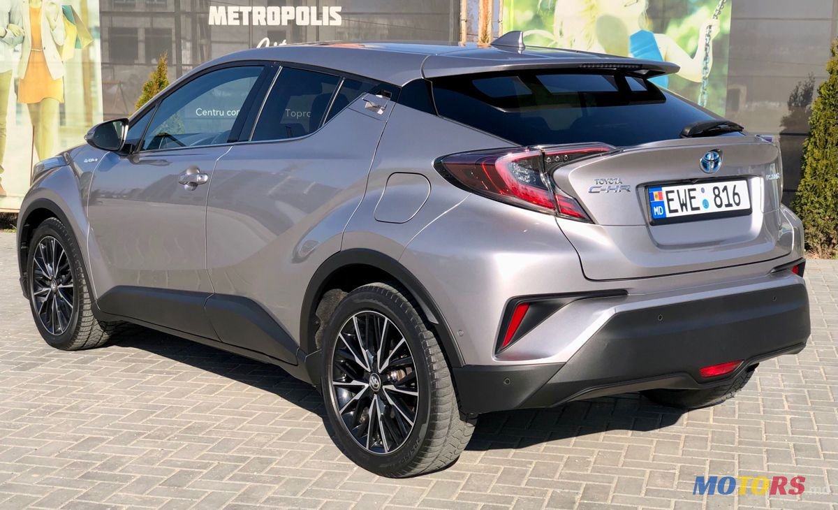 2018' Toyota C-HR photo #4