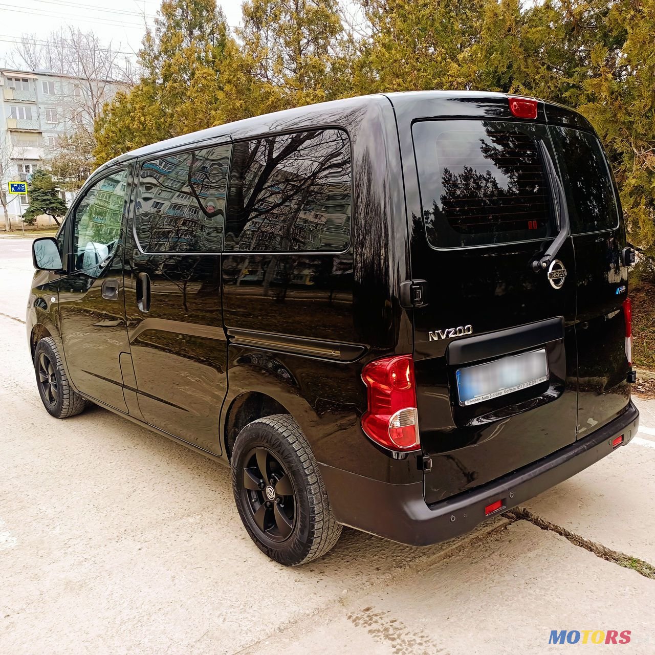 2011' Nissan NV200 photo #3