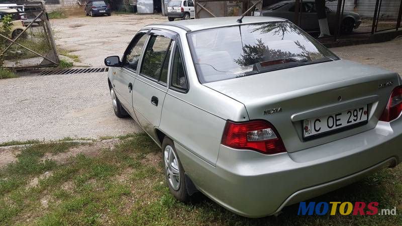 2009' Daewoo Nexia photo #1