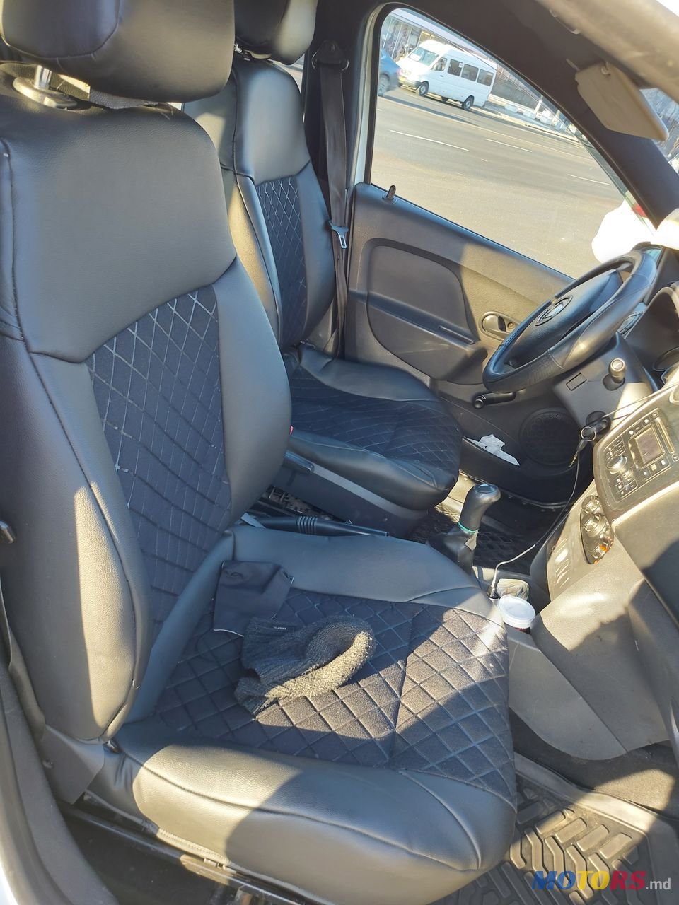 2015' Dacia Logan photo #2