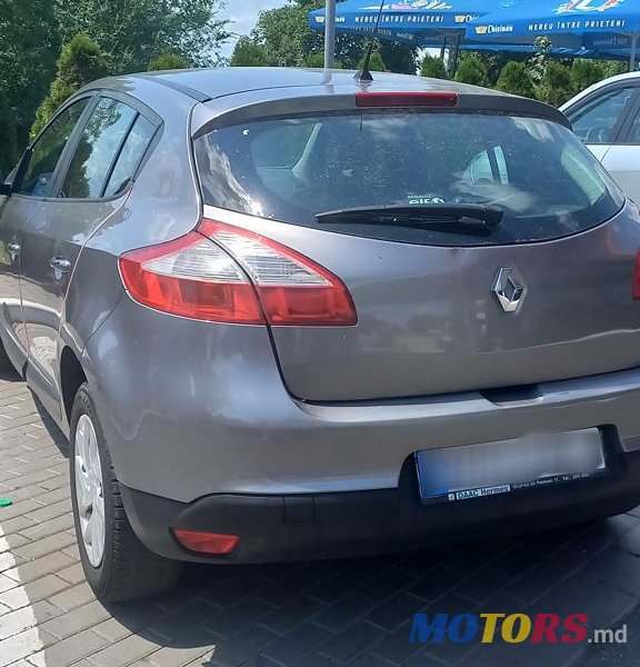 2013' Renault Megane photo #1