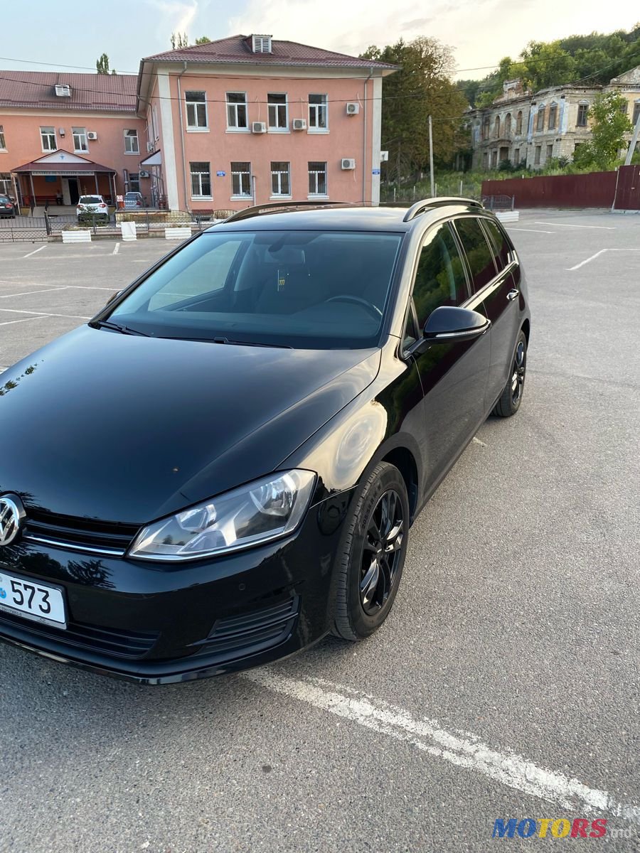 2013' Volkswagen Golf photo #5