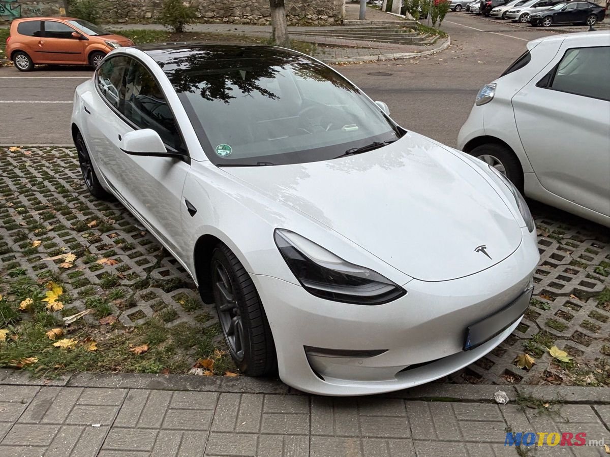 2022' Tesla Model 3 photo #3