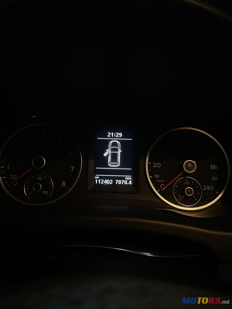 2017' Volkswagen Tiguan photo #3