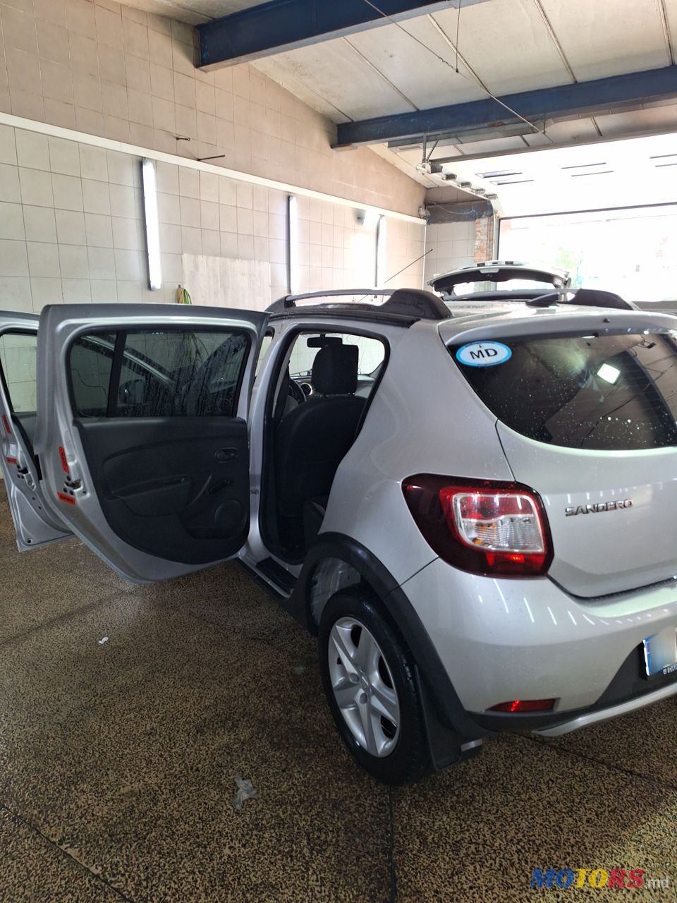 2015' Dacia Sandero photo #3