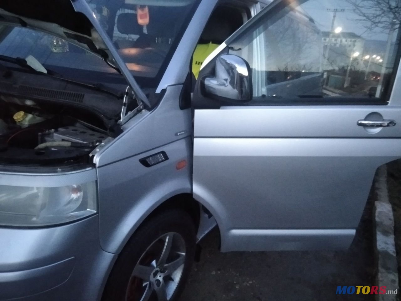 2006' Volkswagen Transporter photo #3