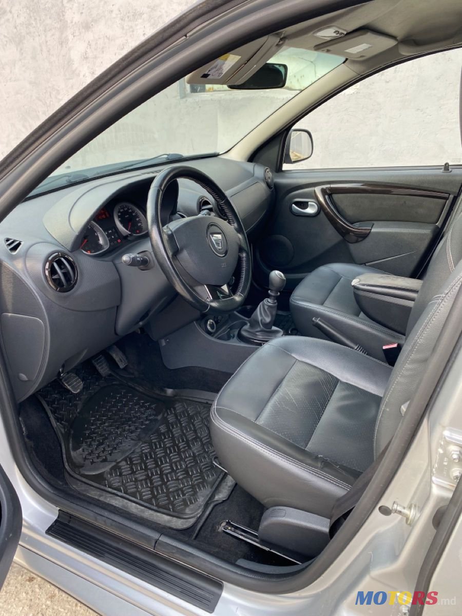 2012' Dacia Duster photo #3