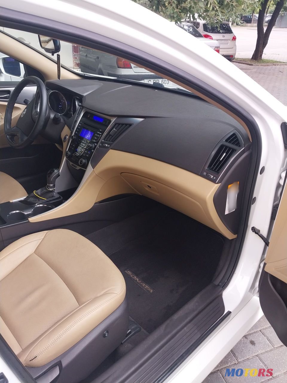 2012' Hyundai Sonata photo #6