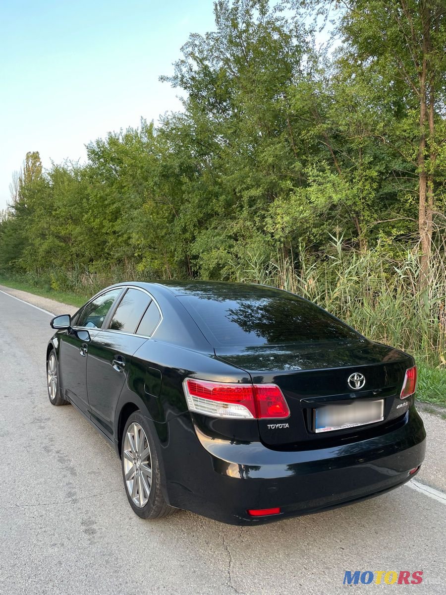 2010' Toyota Avensis photo #4