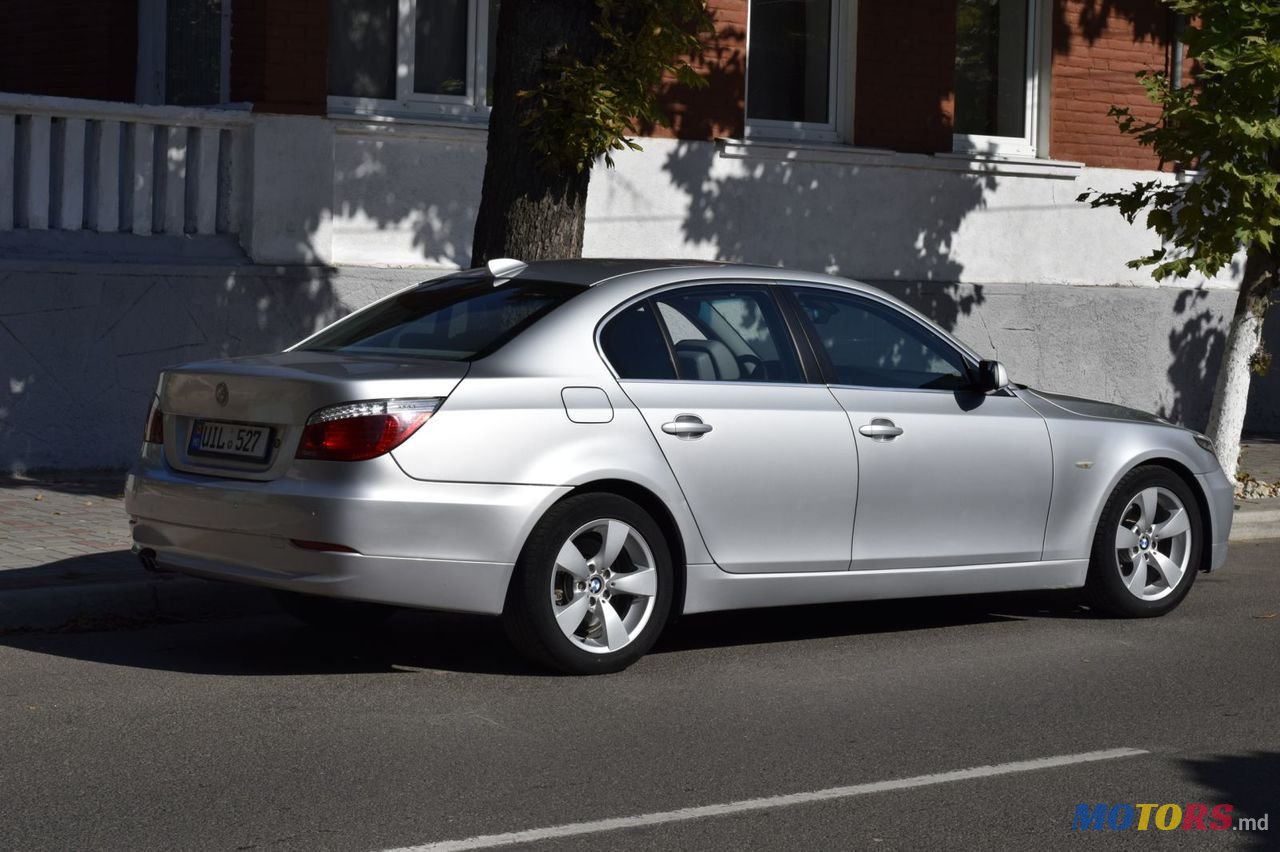 2007' BMW 5 Series photo #6