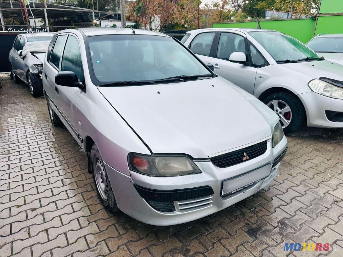 2004' Mitsubishi Space Star photo #1