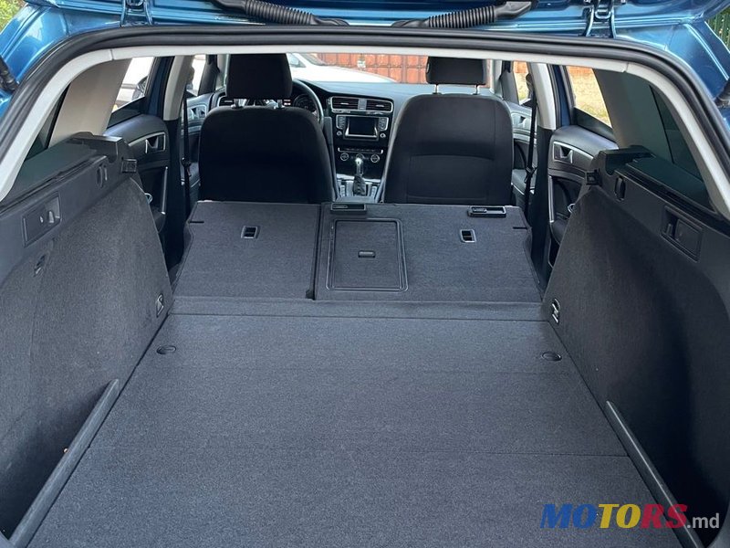 2015' Volkswagen Golf photo #6